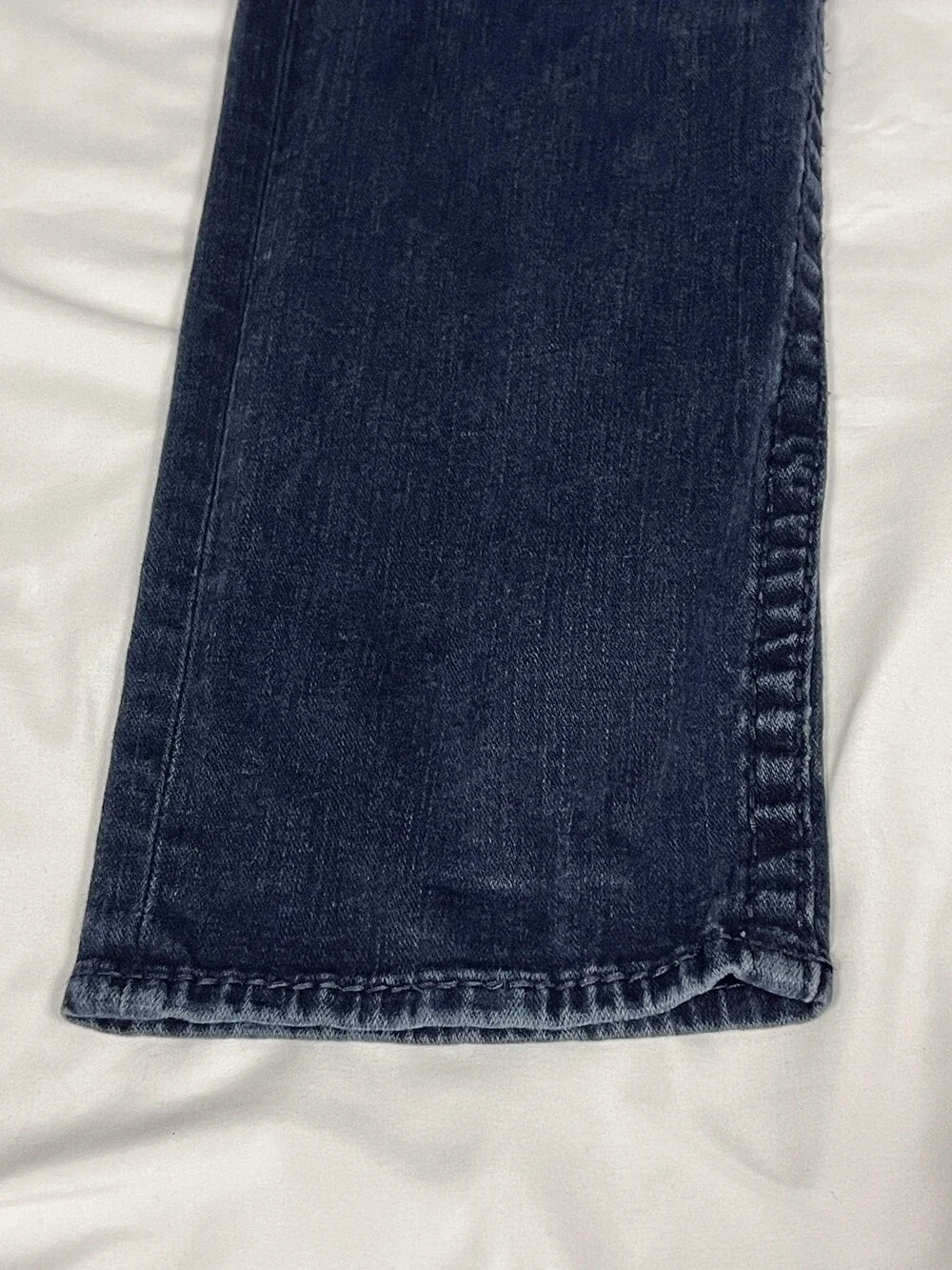 True Religion Geno Relaxed Slim Jeans Mens 35x34 Dark Blue Denim Geno Flap Big T